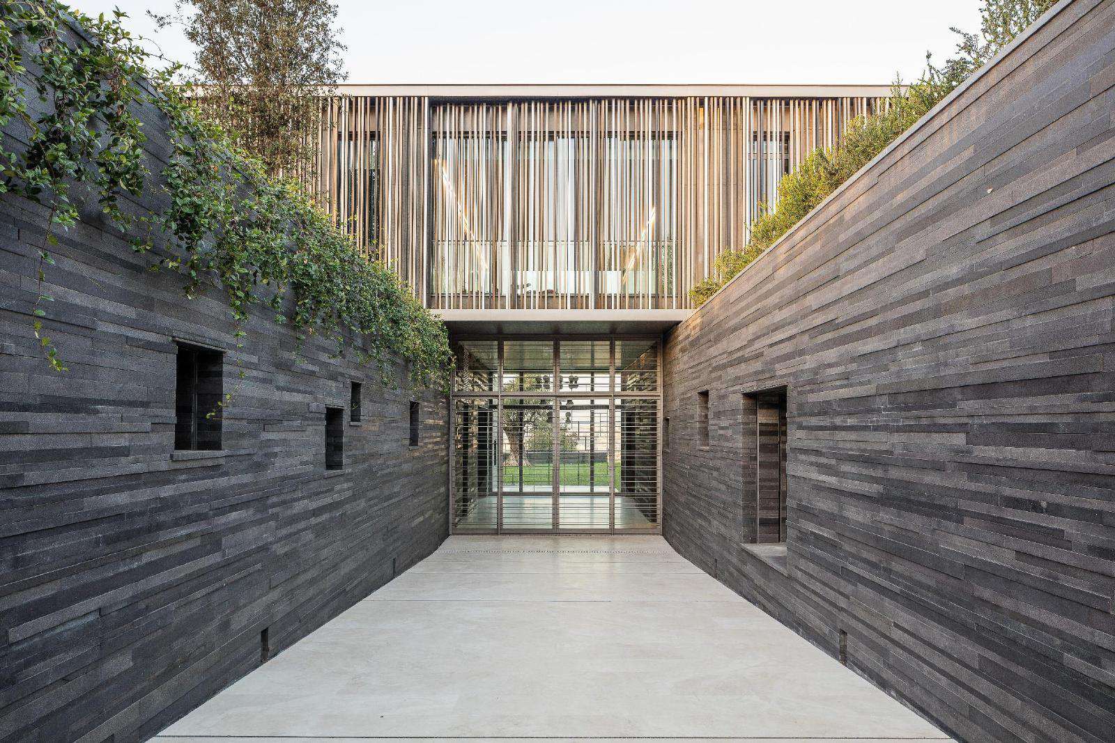 Timber slat courtyard